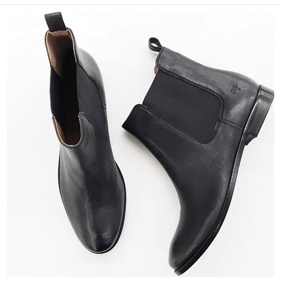 anna chelsea frye boots